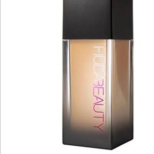 HUDA BEAUTY #FauxFilter Foundation - Custard 220N